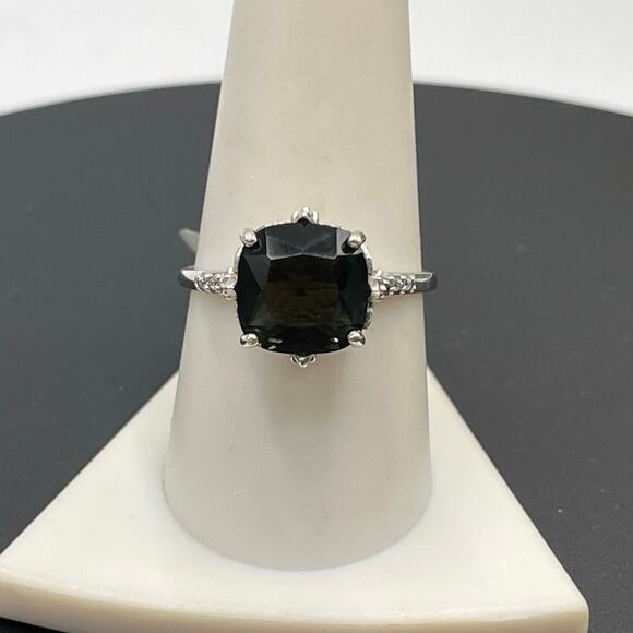 FJ Fragrant Jewels Sterling Silver
Collectors Wicked Fairy Green Ring 9.25 New - Picture 2 of 7